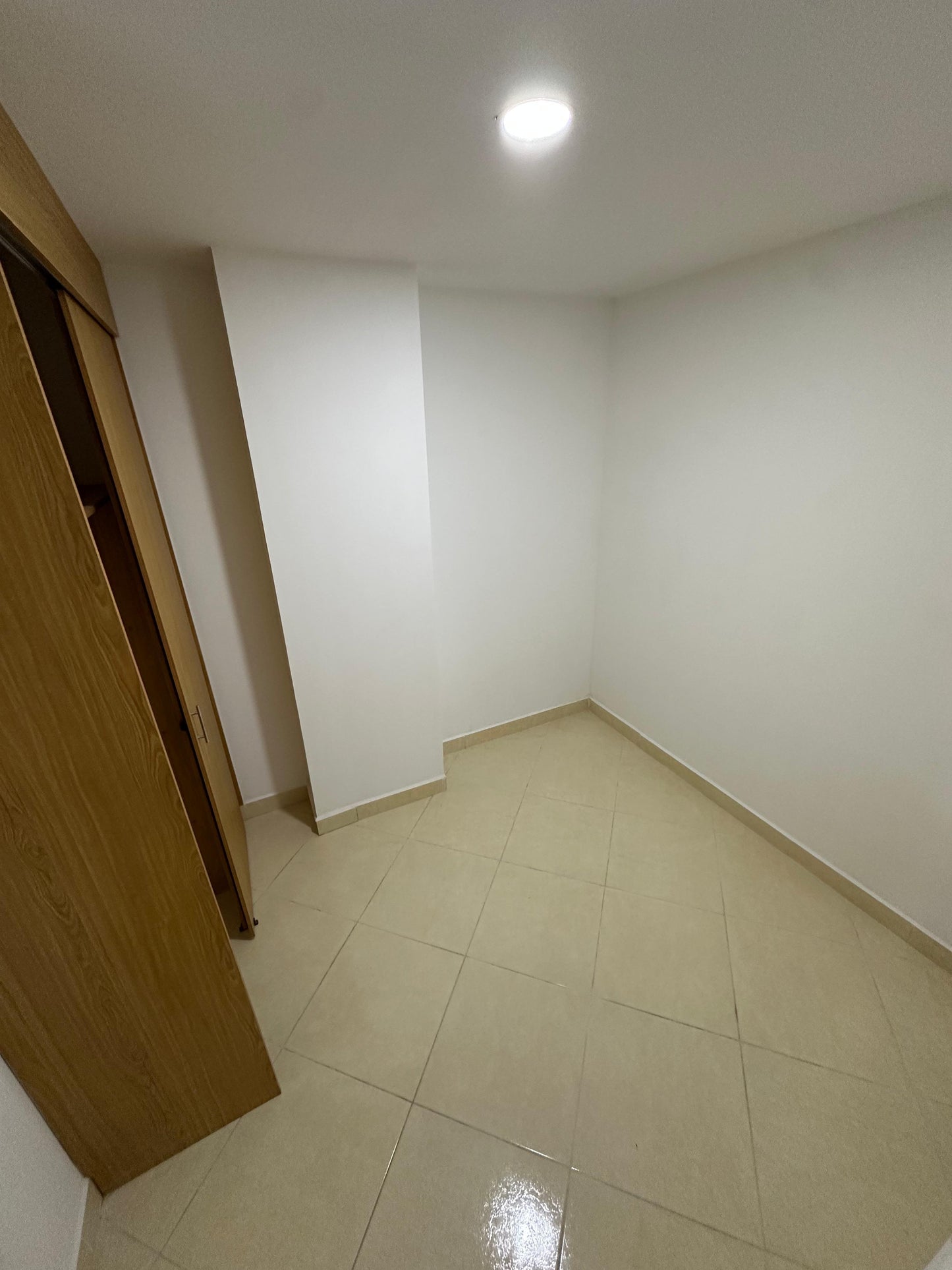 Primer Piso Interno en Edificio Lourdes Las Brisas - Itagüí - Arrendamientos Viventi S.A.S
