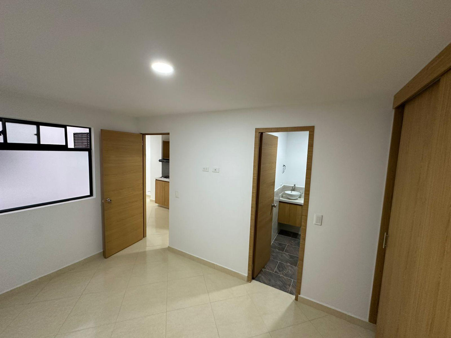 Apartaestudio 402 Interno en Edificio Lourdes Las Brisas - Itagüí - Arrendamientos Viventi S.A.S